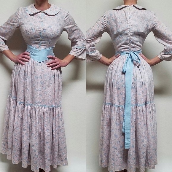 VINTAGE 1970s Purple Blue Bird Tie Waist Flare Sleeve Cottagecore Prairie Dress - Picture 1 of 15